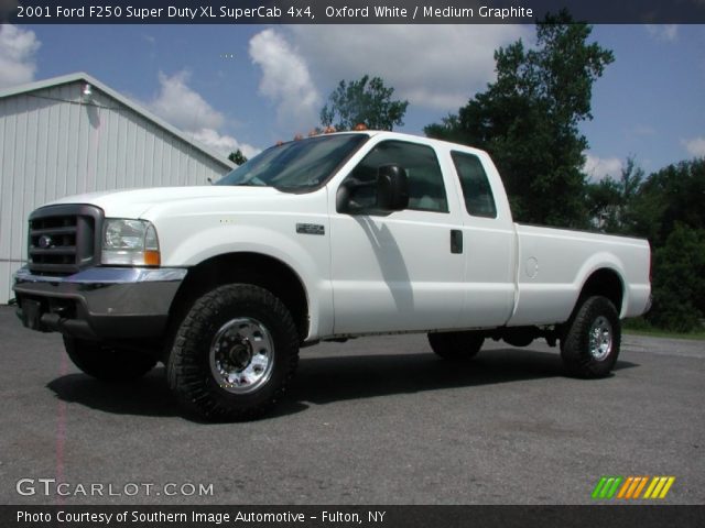 2001 Ford F250 Super Duty XL SuperCab 4x4 in Oxford White