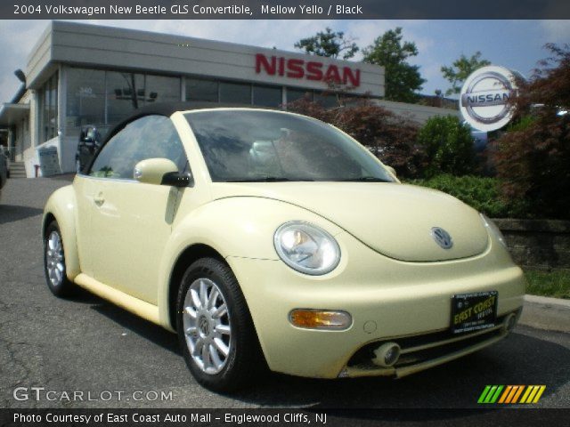 2004 Volkswagen New Beetle GLS Convertible in Mellow Yello