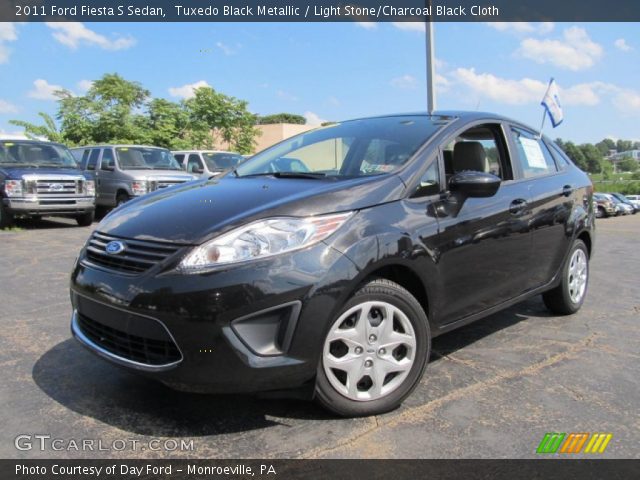 2011 Ford Fiesta S Sedan in Tuxedo Black Metallic