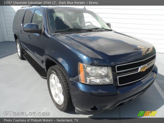 2007 Chevrolet Suburban 1500 LT in Dark Blue Metallic