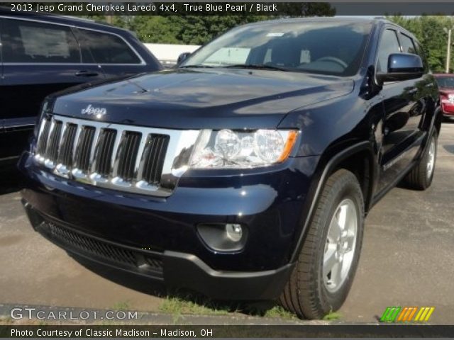 2013 Jeep Grand Cherokee Laredo 4x4 in True Blue Pearl