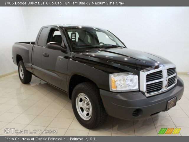 2006 Dodge Dakota ST Club Cab in Brilliant Black