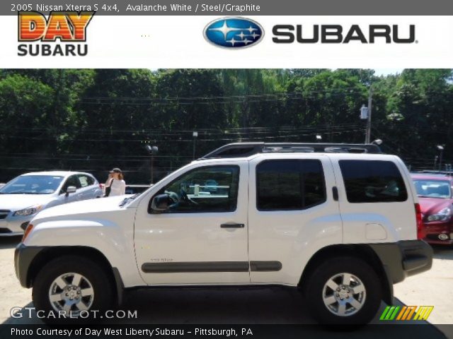 2005 Nissan Xterra S 4x4 in Avalanche White