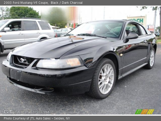 2003 Ford Mustang V6 Coupe in Black