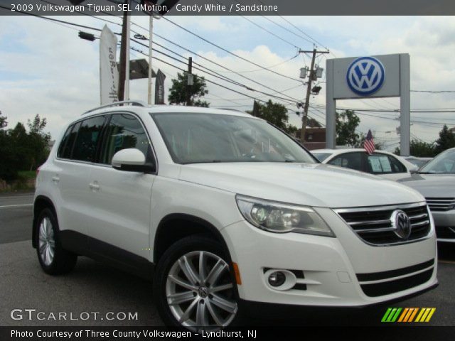 2009 Volkswagen Tiguan SEL 4Motion in Candy White