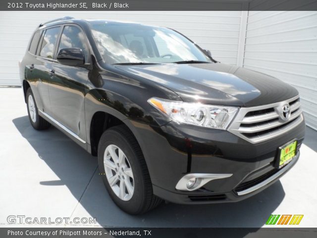 2012 Toyota Highlander SE in Black