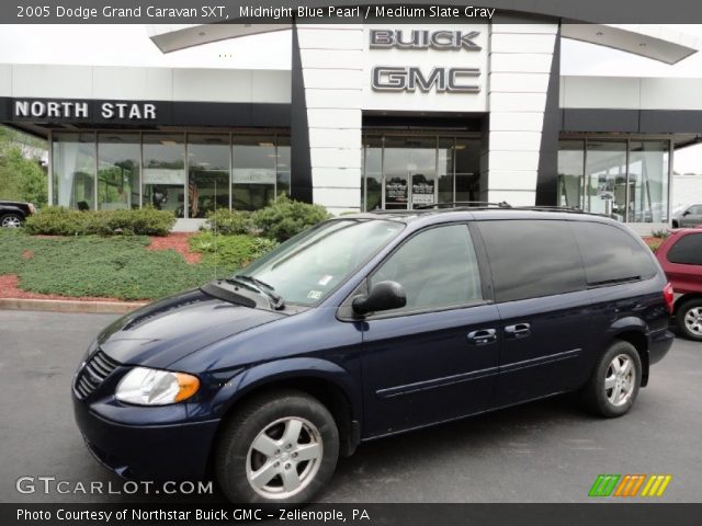 2005 Dodge Grand Caravan SXT in Midnight Blue Pearl