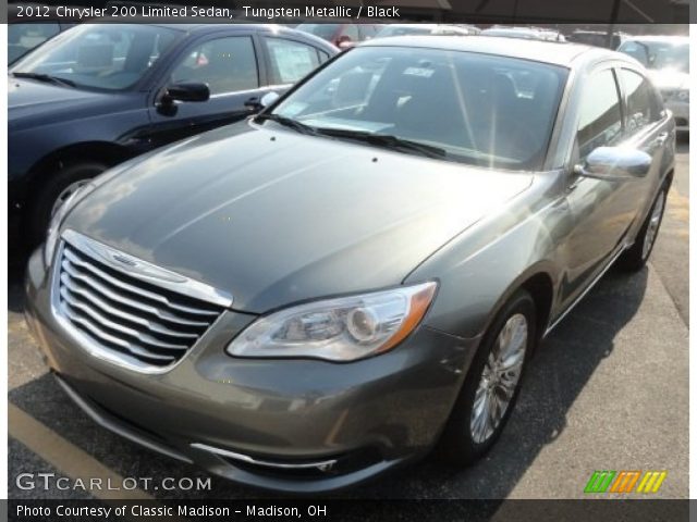 2012 Chrysler 200 Limited Sedan in Tungsten Metallic