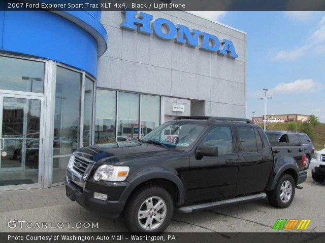 2007 Ford Explorer Sport Trac XLT 4x4 in Black