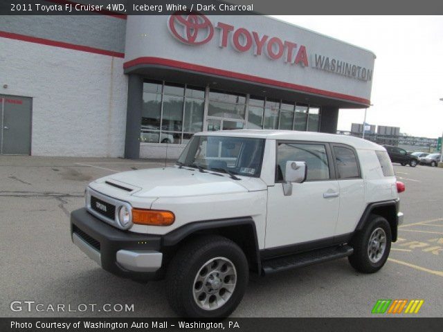 2011 Toyota FJ Cruiser 4WD in Iceberg White