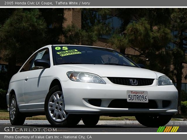 2005 Honda Civic LX Coupe in Taffeta White