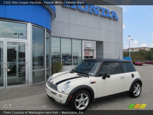 2002 Mini Cooper Hardtop in Pepper White