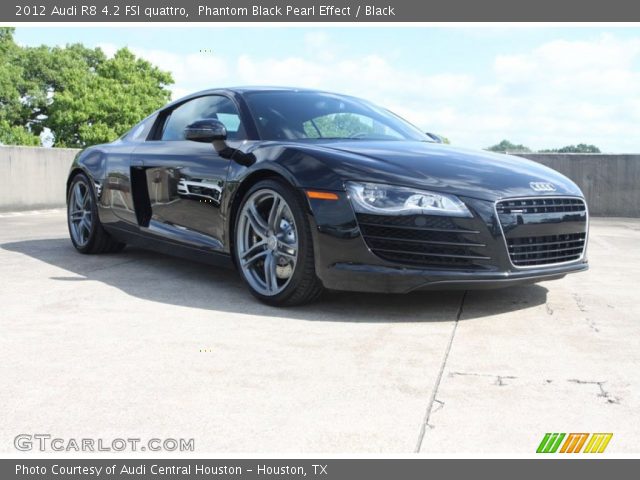 2012 Audi R8 4.2 FSI quattro in Phantom Black Pearl Effect