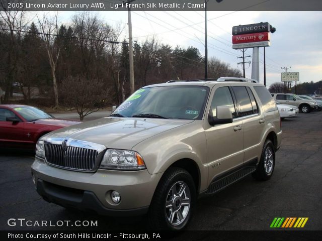 2005 Lincoln Aviator Luxury AWD in Light French Silk Metallic