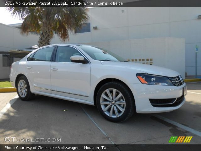 2013 Volkswagen Passat 2.5L SEL in Candy White