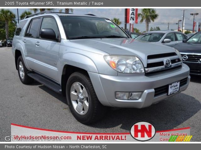 2005 Toyota 4Runner SR5 in Titanium Metallic