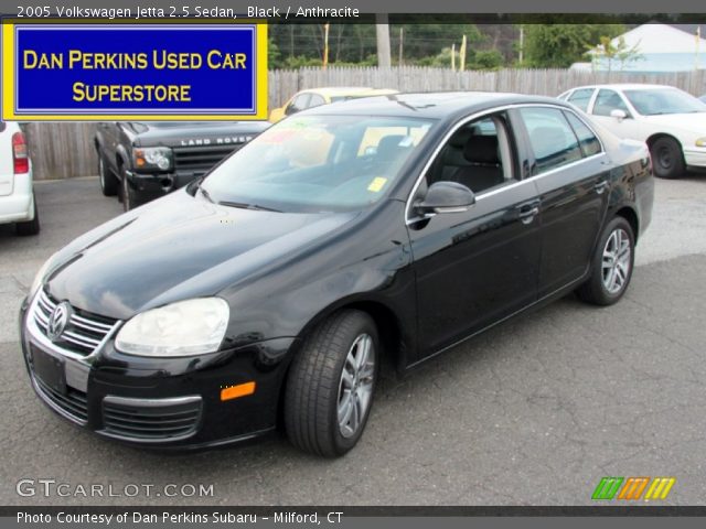 2005 Volkswagen Jetta 2.5 Sedan in Black