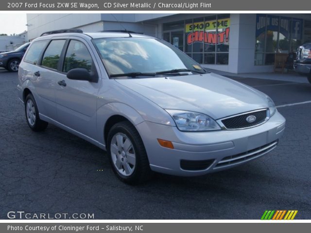 2007 Ford Focus ZXW SE Wagon in CD Silver Metallic