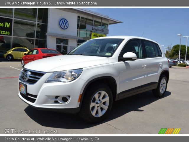 2009 Volkswagen Tiguan S in Candy White