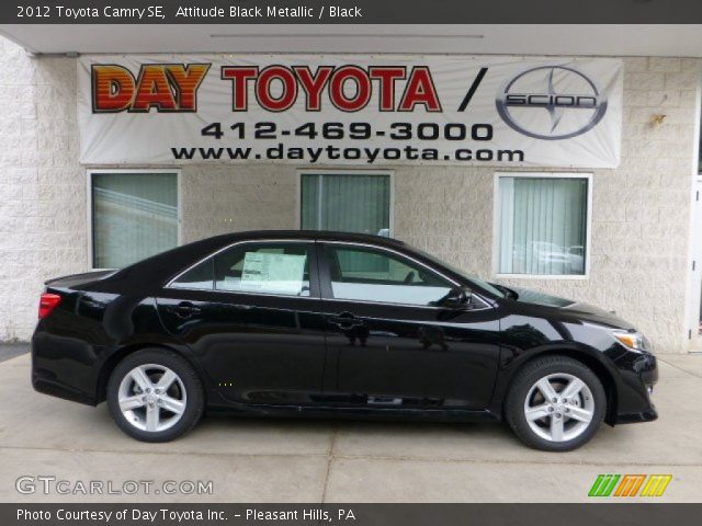 2012 Toyota Camry SE in Attitude Black Metallic