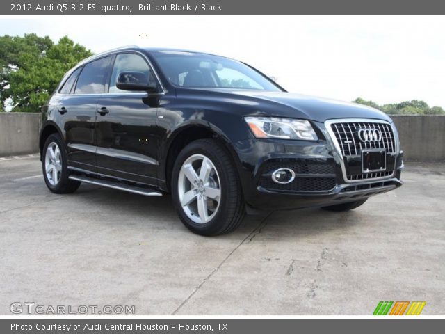 2012 Audi Q5 3.2 FSI quattro in Brilliant Black