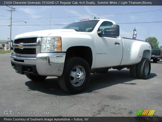 2009 Chevrolet Silverado 3500HD LT Regular Cab 4x4 Dually in Summit White