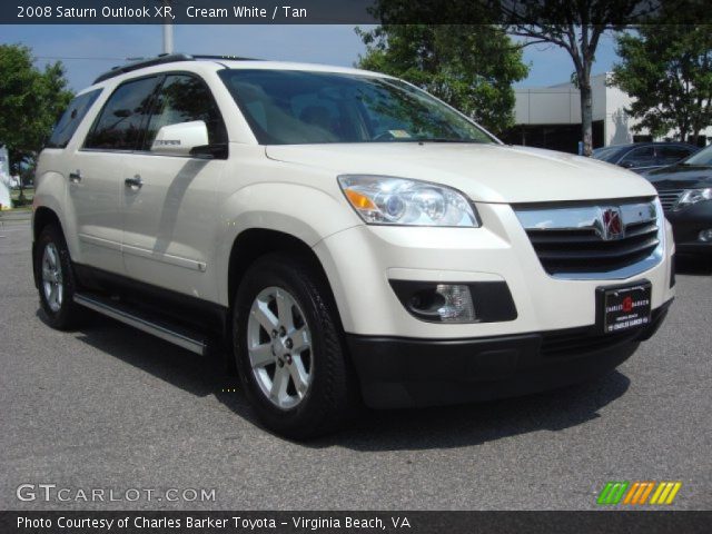 2008 Saturn Outlook XR in Cream White