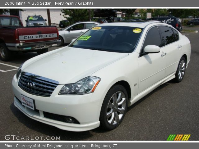 2006 Infiniti M 35x Sedan in Ivory Pearl