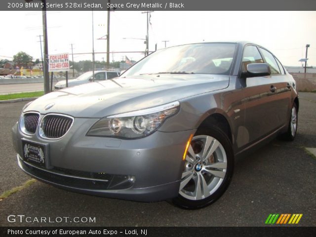 2009 BMW 5 Series 528xi Sedan in Space Grey Metallic