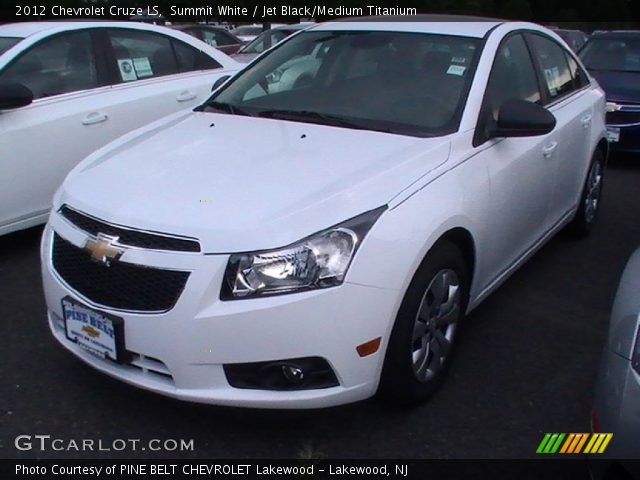 2012 Chevrolet Cruze LS in Summit White