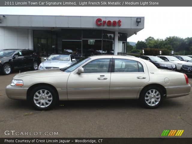 2011 Lincoln Town Car Signature Limited in Light French Silk Metallic