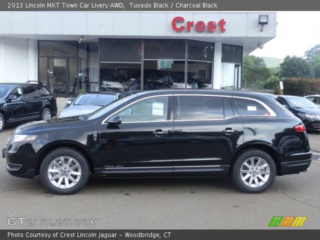 2013 Lincoln MKT Town Car Livery AWD in Tuxedo Black