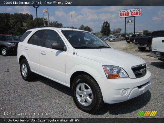 2009 Kia Sorento LX 4x4 in Clear White