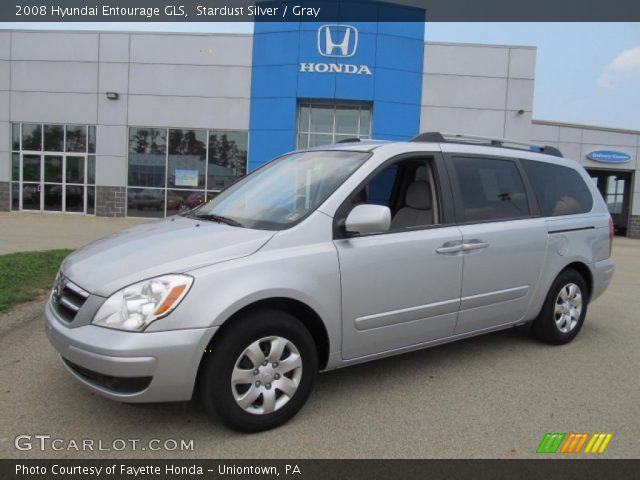 2008 Hyundai Entourage GLS in Stardust Silver