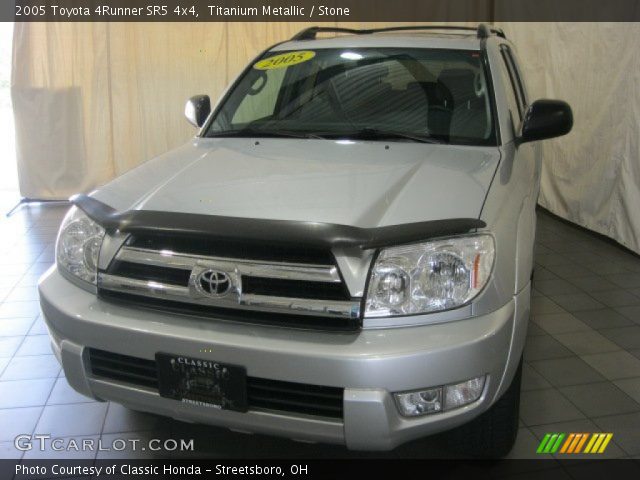 2005 Toyota 4Runner SR5 4x4 in Titanium Metallic