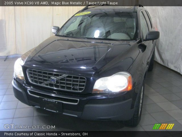 2005 Volvo XC90 V8 AWD in Magic Blue Metallic