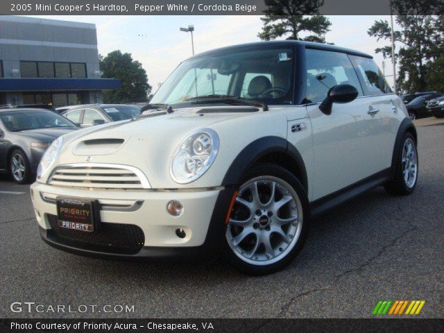 2005 Mini Cooper S Hardtop in Pepper White