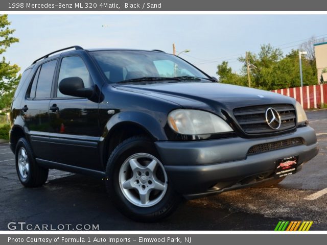 1998 Mercedes-Benz ML 320 4Matic in Black