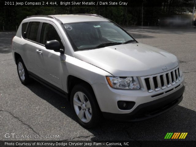 2011 Jeep Compass 2.4 4x4 in Bright Silver Metallic