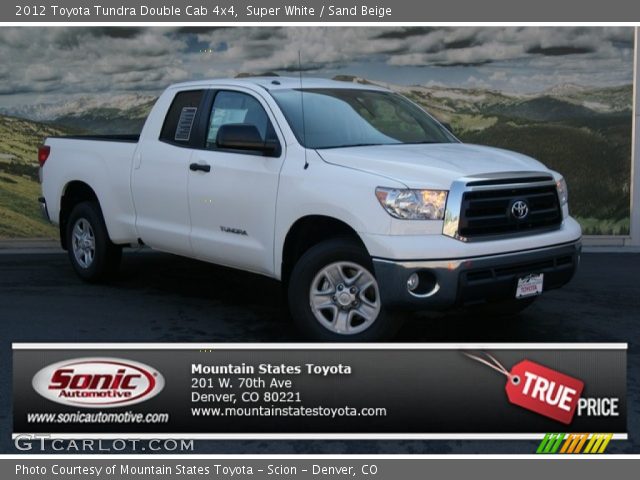 2012 Toyota Tundra Double Cab 4x4 in Super White
