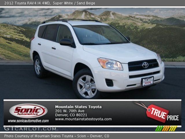 2012 Toyota RAV4 I4 4WD in Super White