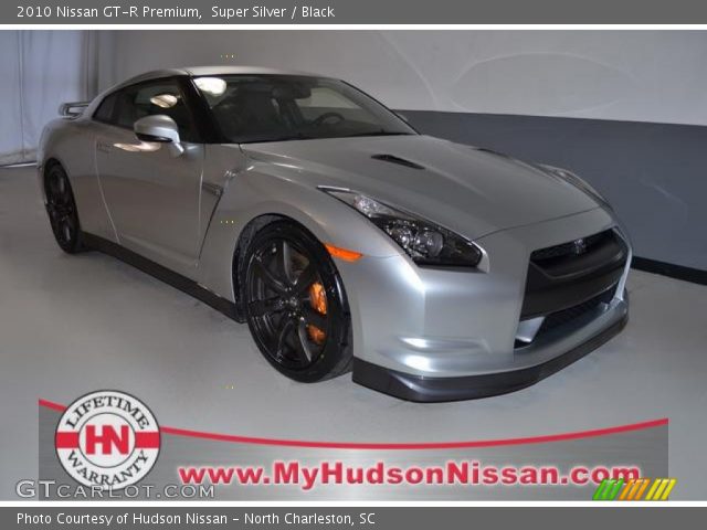 2010 Nissan GT-R Premium in Super Silver