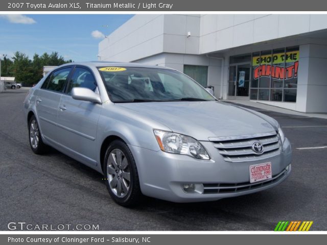 2007 Toyota Avalon XLS in Titanium Metallic