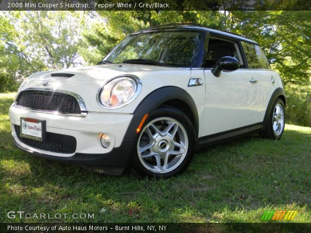 2008 Mini Cooper S Hardtop in Pepper White