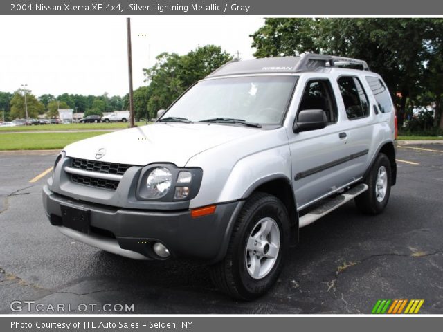 2004 Nissan Xterra XE 4x4 in Silver Lightning Metallic