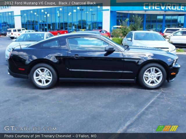 2012 Ford Mustang V6 Coupe in Black