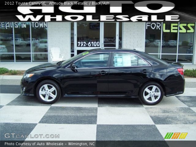 2012 Toyota Camry SE in Attitude Black Metallic
