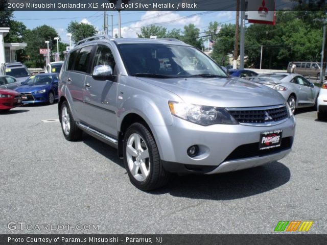 2009 Mitsubishi Outlander XLS 4WD in Cool Silver Metallic