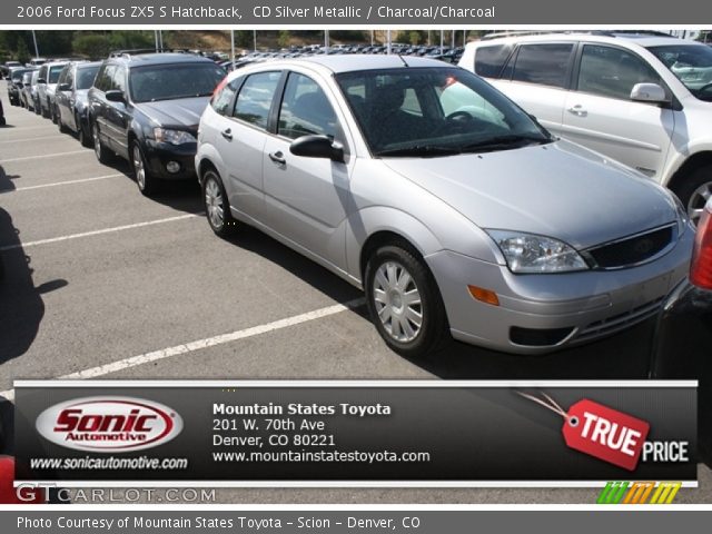 2006 Ford Focus ZX5 S Hatchback in CD Silver Metallic