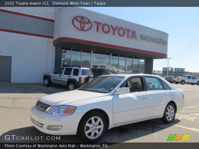 2002 Toyota Avalon XLS in Diamond White Pearl